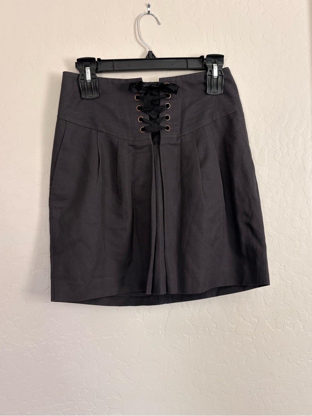 Anthropologie Leifsdottir Gray Lace Up Pleated Mini Skirt Corset Style Size 2